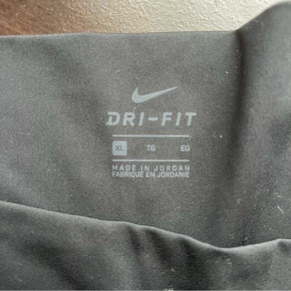 Nike High Waisted Yoga Dri-FIT Luxe 7/8 Black Leggings Size XL - Picture 4 of 5